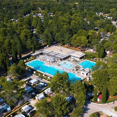 Holiday park Easyatent Valkanela