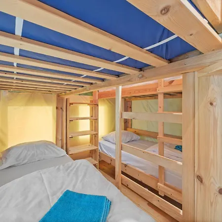 Holiday park Easyatent Valkanela