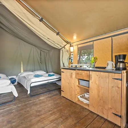 Easyatent Valkanela 4* Vrsar