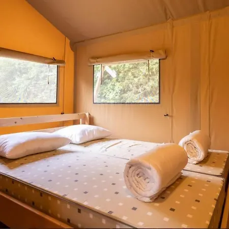 홀리데이파크 Easyatent Valkanela 브르사르