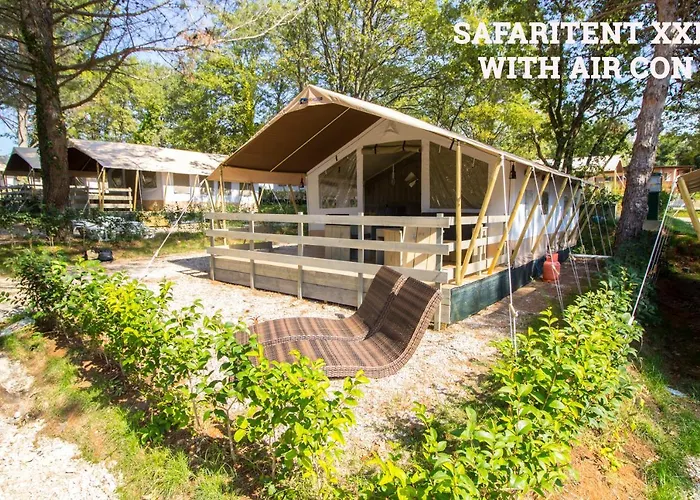 홀리데이파크 Easyatent Valkanela 4*