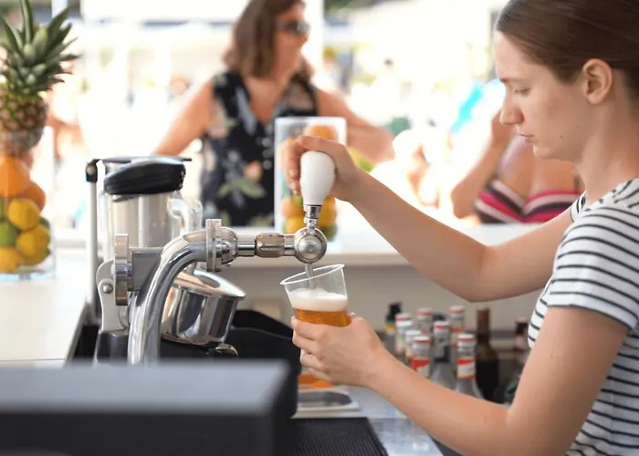 홀리데이파크 Easyatent Valkanela 4*