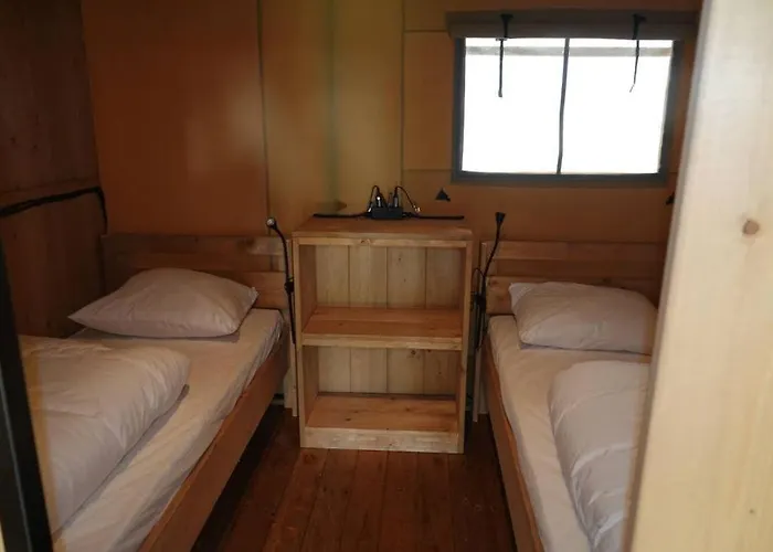 홀리데이파크 Easyatent Valkanela 4*