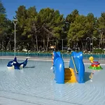 Aldeamento Turístico Easyatent Valkanela