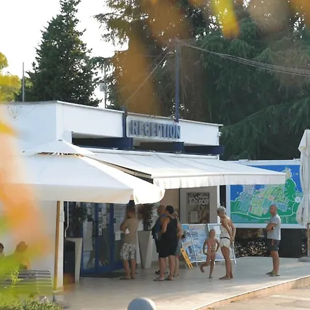 Holiday park Easyatent Valkanela