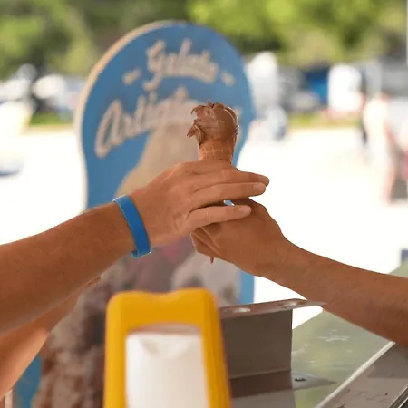 Easyatent Valkanela 4*