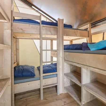 Holiday park Easyatent Valkanela 4*