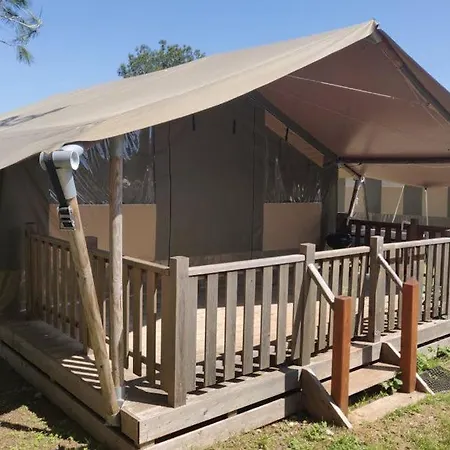 Easyatent Valkanela Holiday park 4*