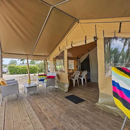 Easyatent Valkanela Vakantiepark